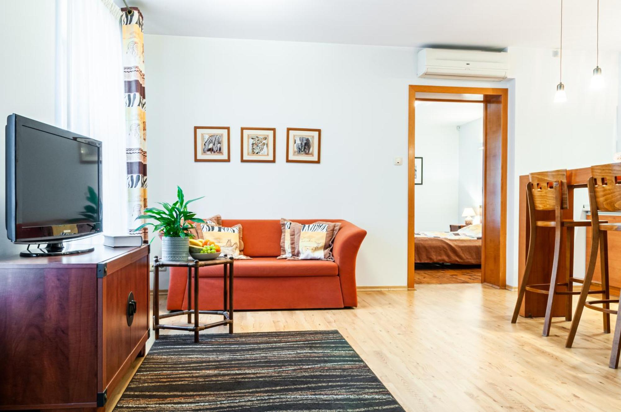 Home & Travel Лодзь Экстерьер фото